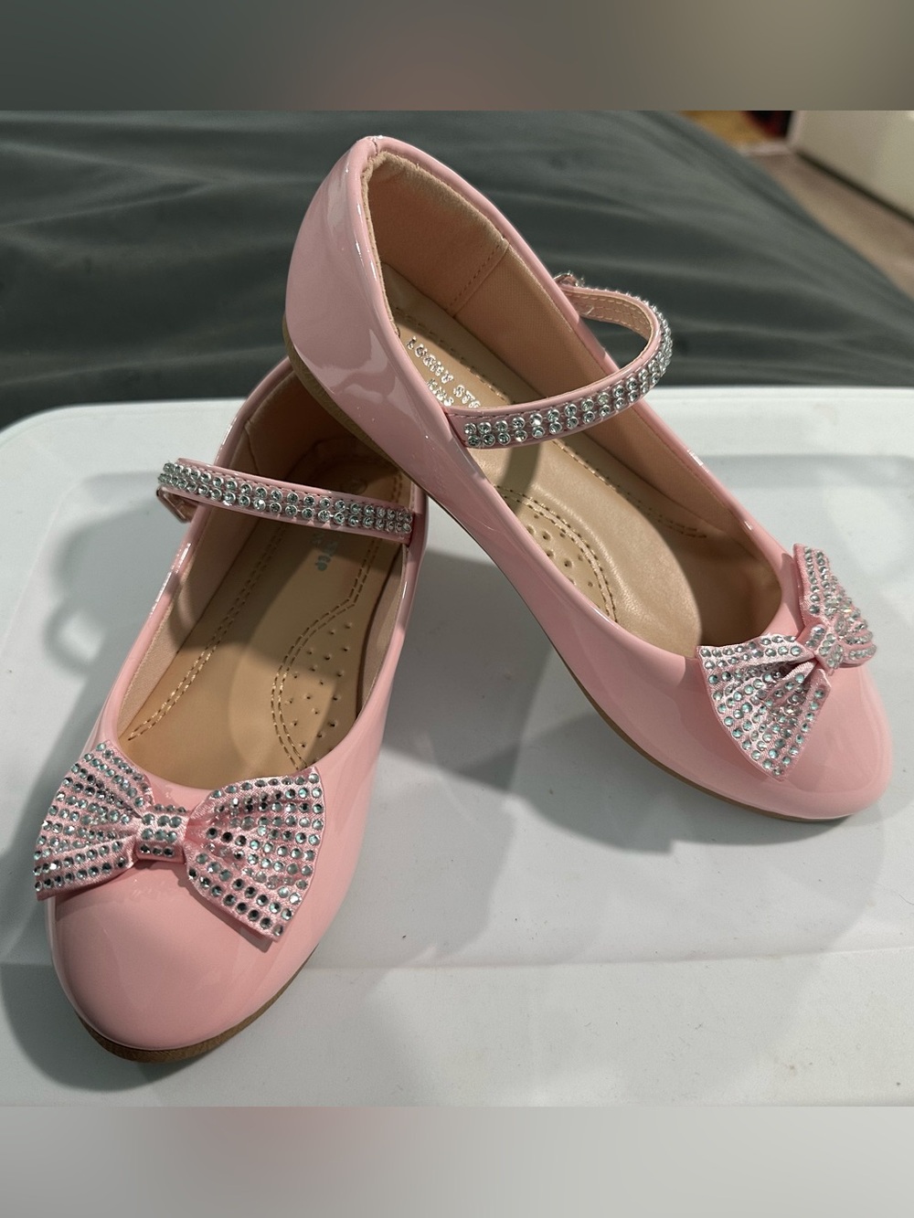 Girls Pink with Bow and Rhinestones Dress Shoes